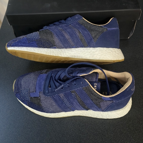 Adidas END Bodega Iniki Runner - Picture 3 of 7